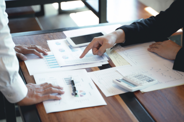 Rodrigo Balassiano destaca a importância do custodiante na distribuição de dividendos e resgates com eficiência e controle.