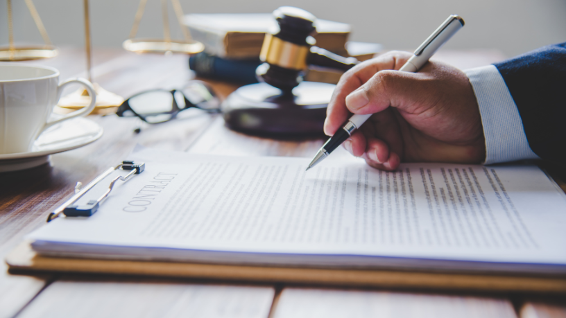 Da teoria à prática — Hebron Costa Cruz de Oliveira revela como a coerência profissional impulsiona o sucesso no Direito.

