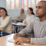 Sérgio Bento De Araújo apresenta como a EJA e projetos ambientais fortalecem comunidades e geram transformação social real.