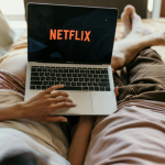 Netflix usa inteligência artificial para recriar voz de Gene Wilder em novo reality show