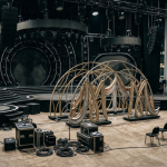 Madonna volta aos holofotes dos VMAs e prepara apresentação inédita após 23 anos